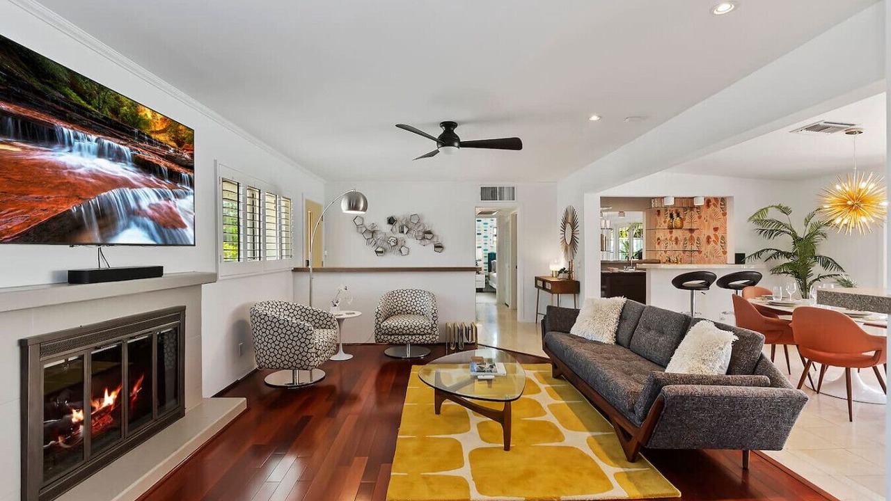 Photo of Livingroom in Tahquitz River Estates