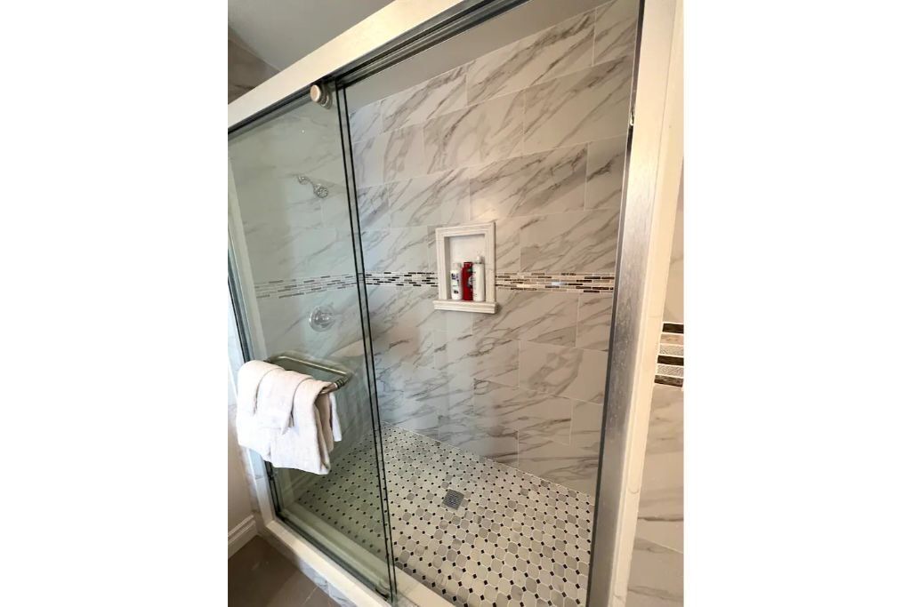 Photo of Bathroom in Harbor Gateway South