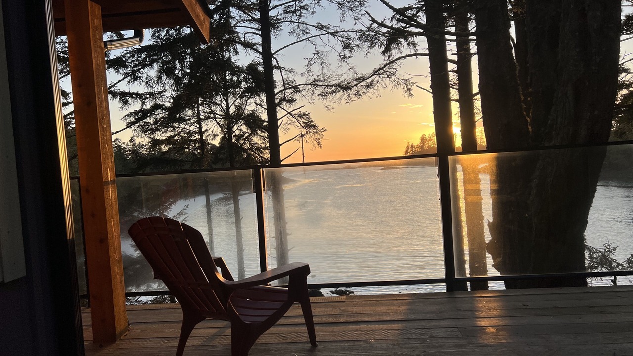 Photo of Patio Balcony in Ucluelet