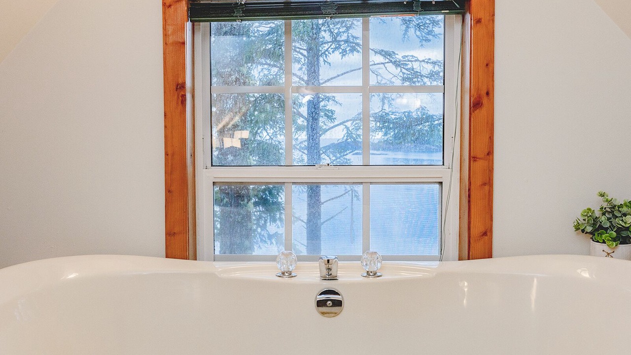 Photo of Bathroom in Ucluelet