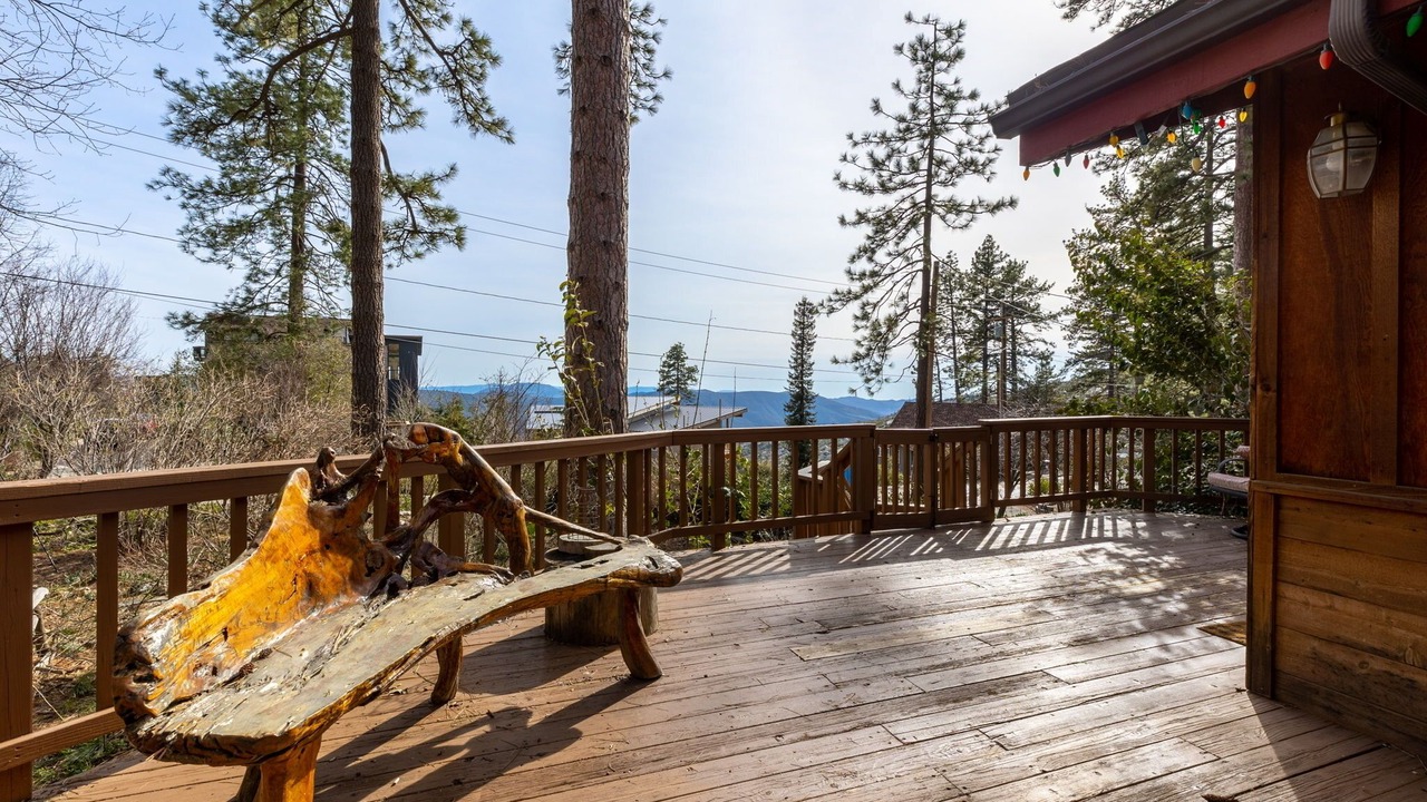 Photo of Patio Balcony in Idyllwild