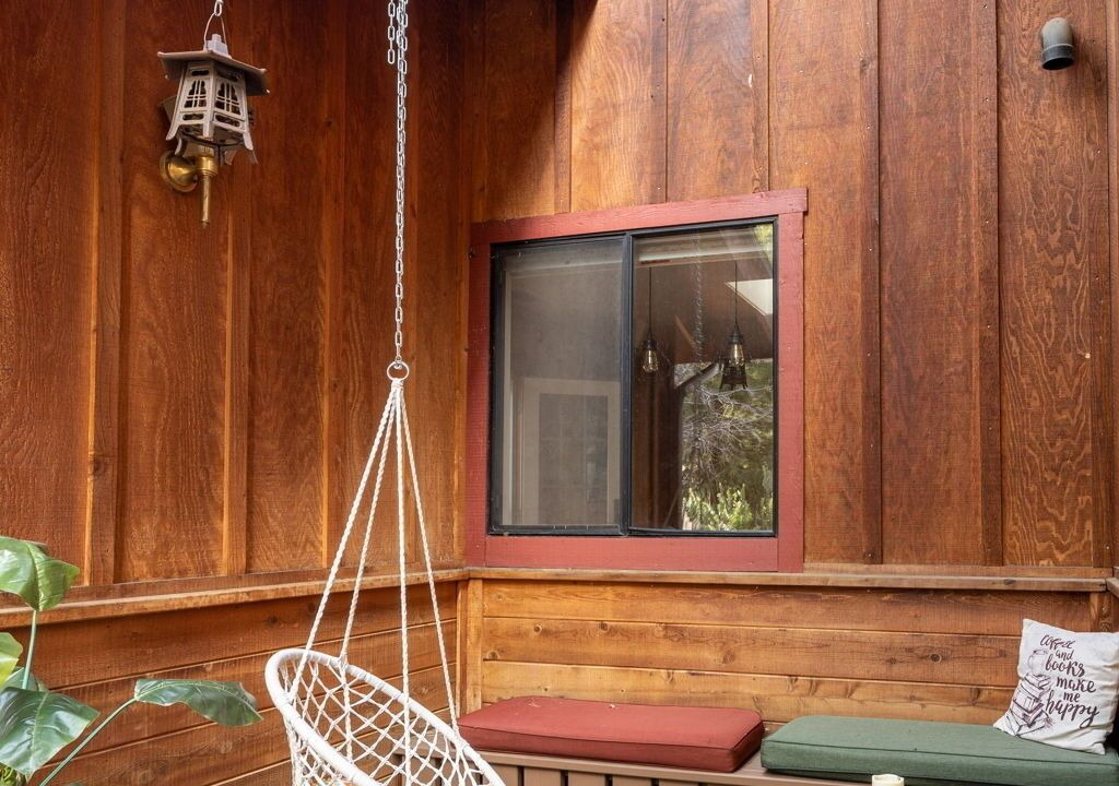 Photo of Patio Balcony in Idyllwild