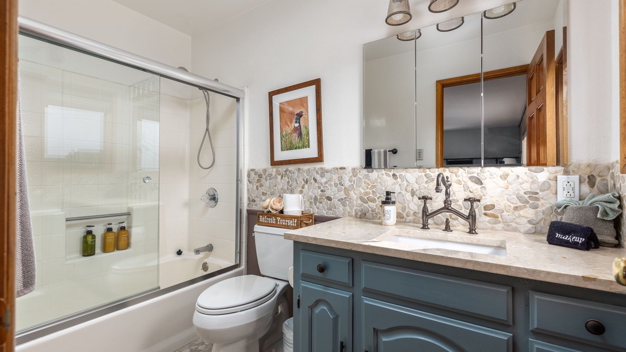 Photo of Bathroom in Idyllwild