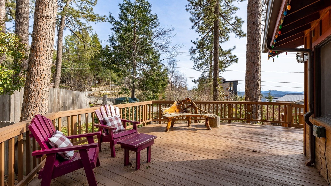 Photo of Patio Balcony in Idyllwild