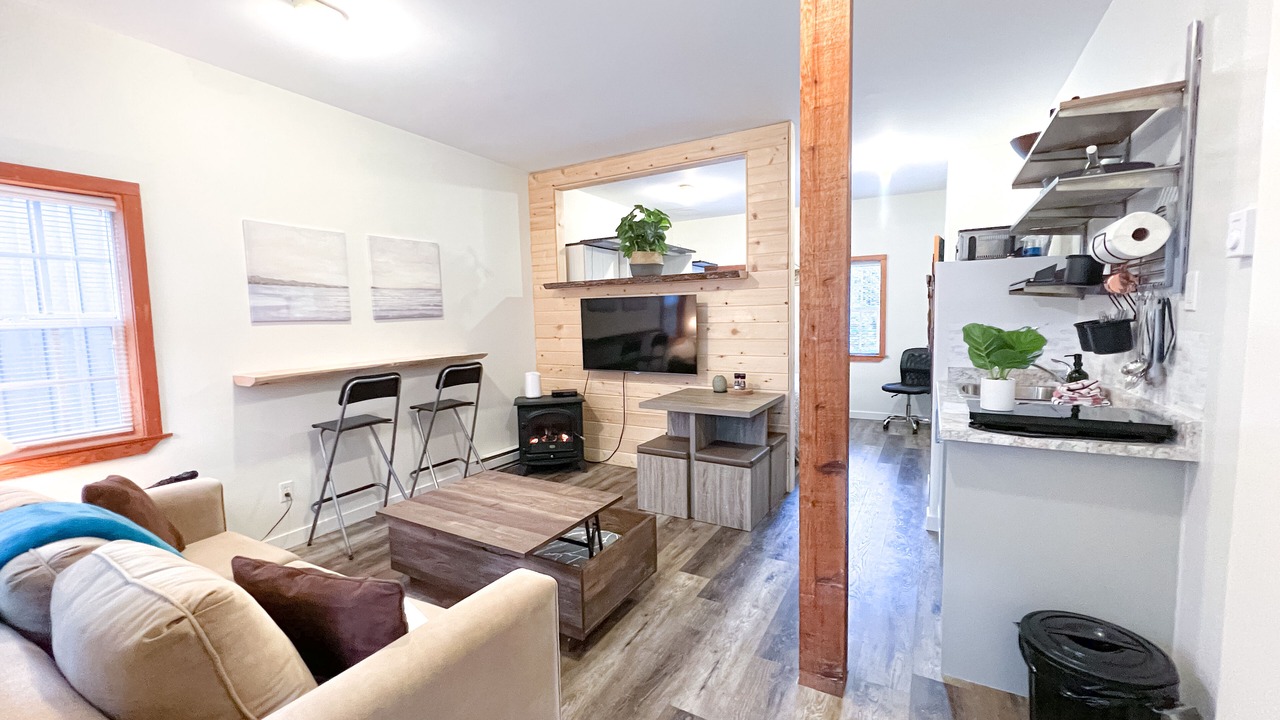 Photo of Livingroom in Ucluelet