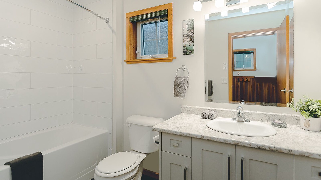 Photo of Bathroom in Ucluelet