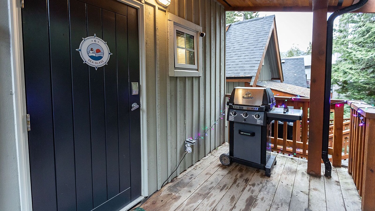 Photo of Patio Balcony in Ucluelet