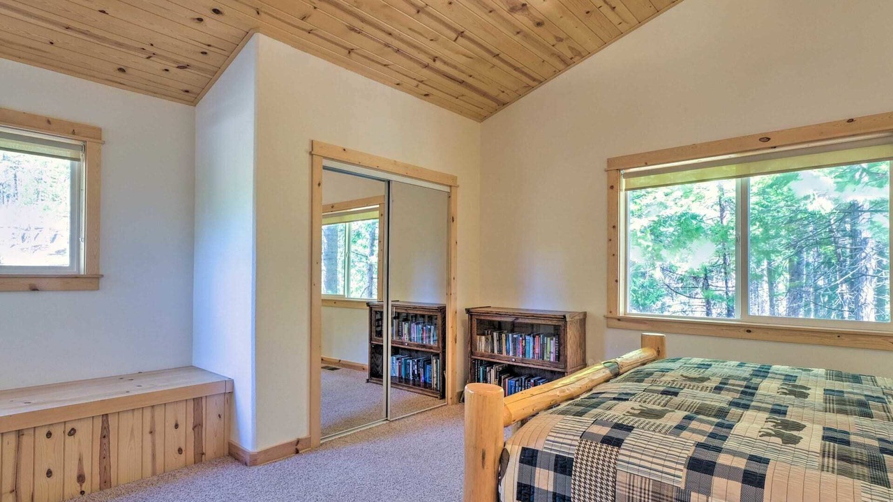Photo of Bedroom in Arnold