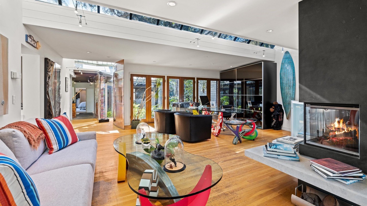 Photo of Livingroom in Toro Canyon