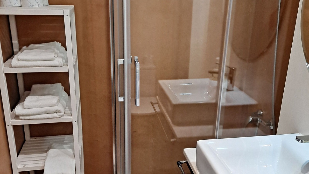 Photo of Bathroom in Alfama
