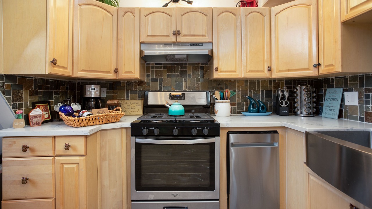 Photo of Kitchen in Pine Mountain Club