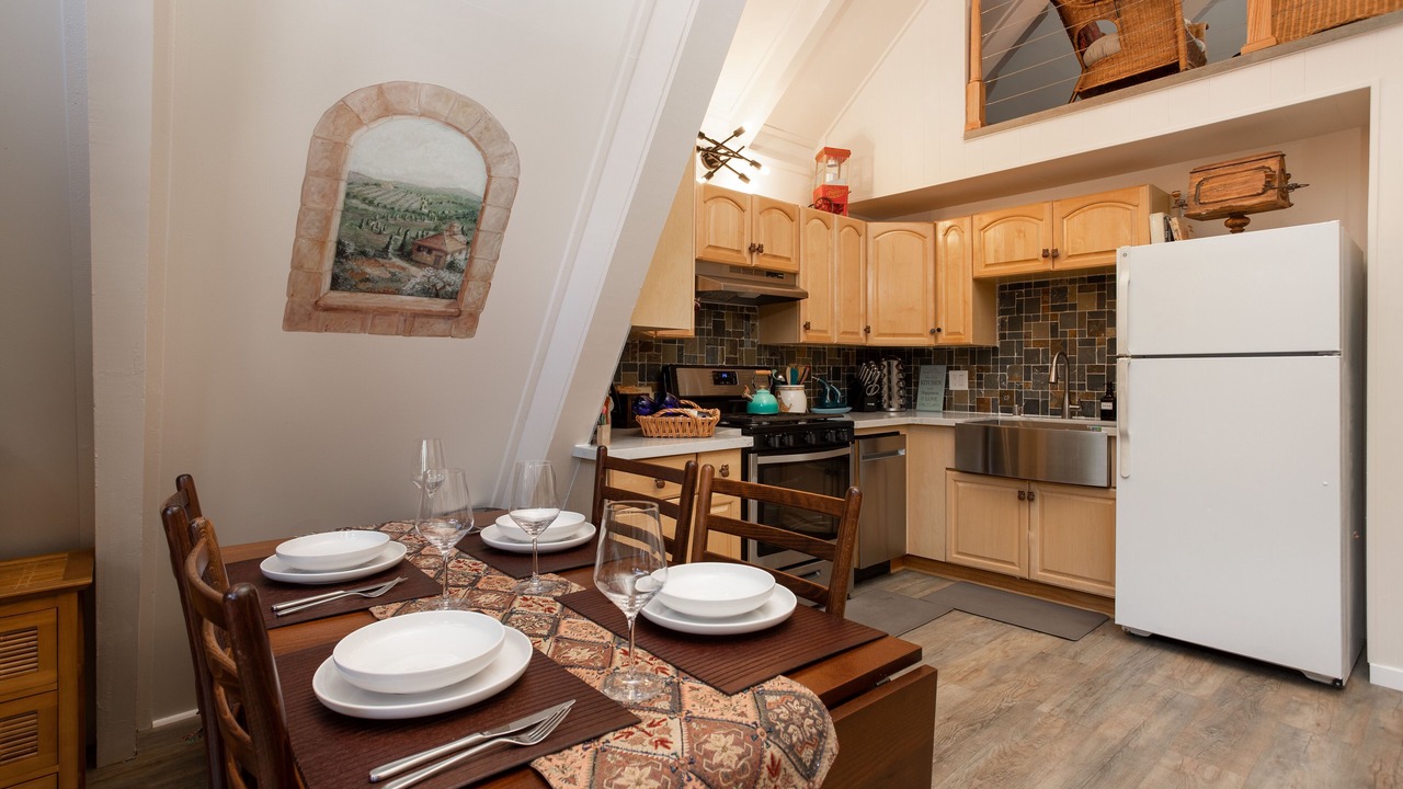 Photo of Kitchen in Pine Mountain Club