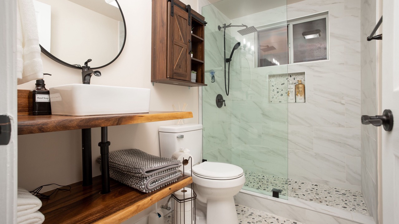 Photo of Bathroom in Pine Mountain Club