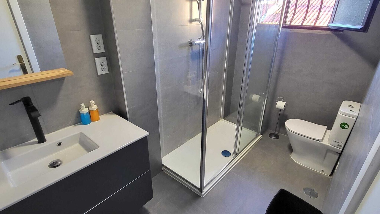 Photo of Bathroom in Lagoas Park