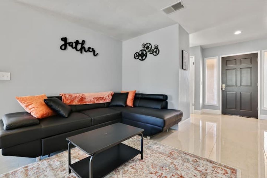 Photo of Livingroom in Visalia