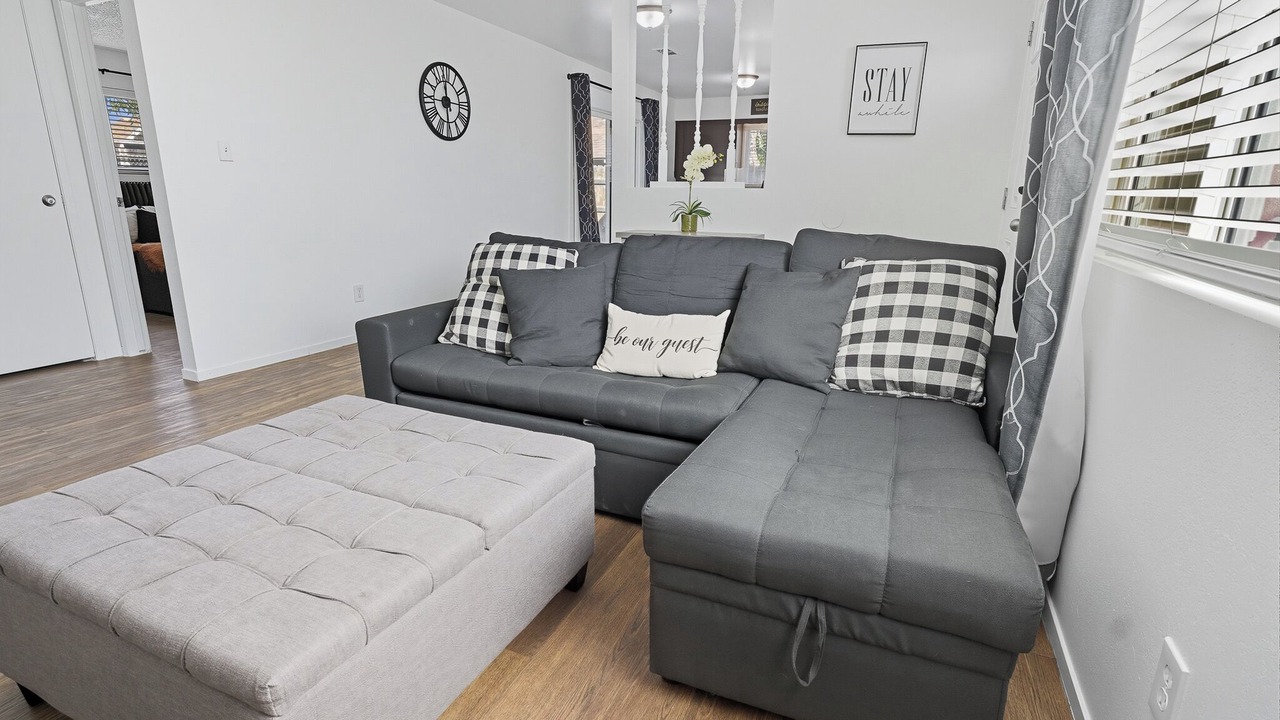 Photo of Livingroom in Tulare