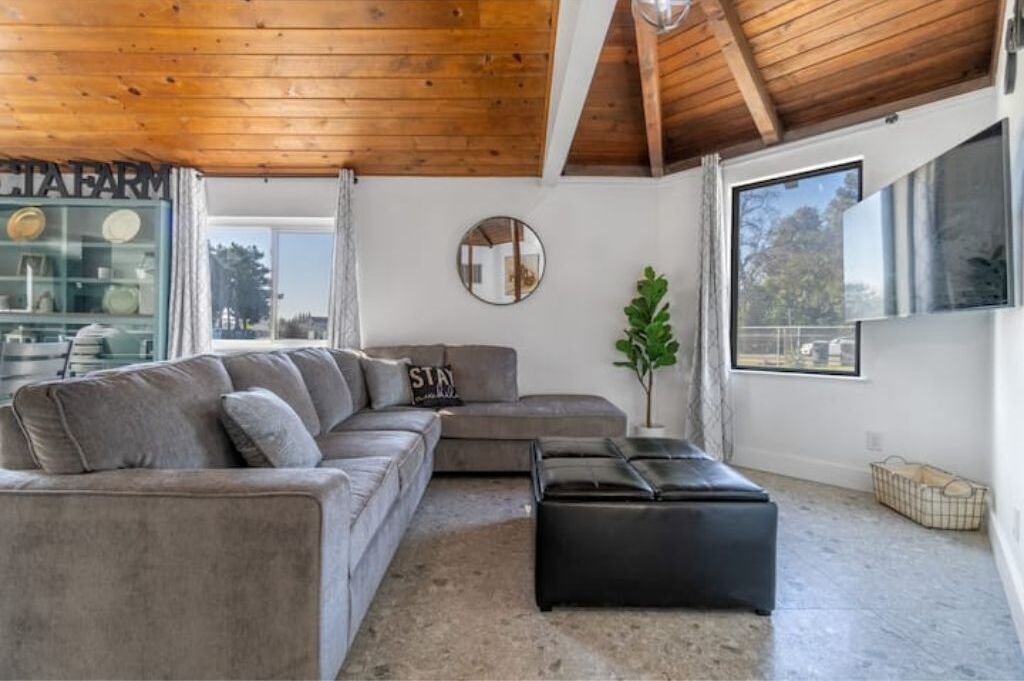 Photo of Livingroom in Visalia