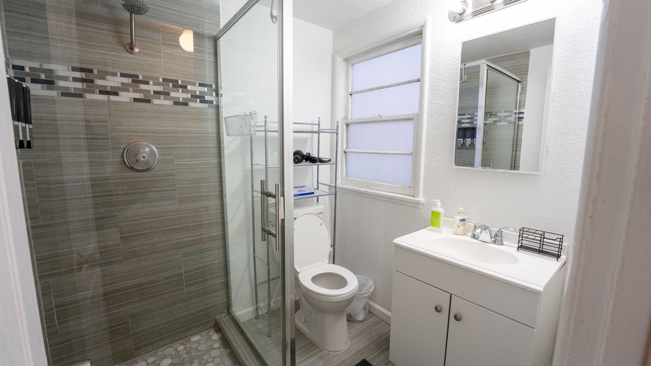 Photo of Bathroom in Gateway District