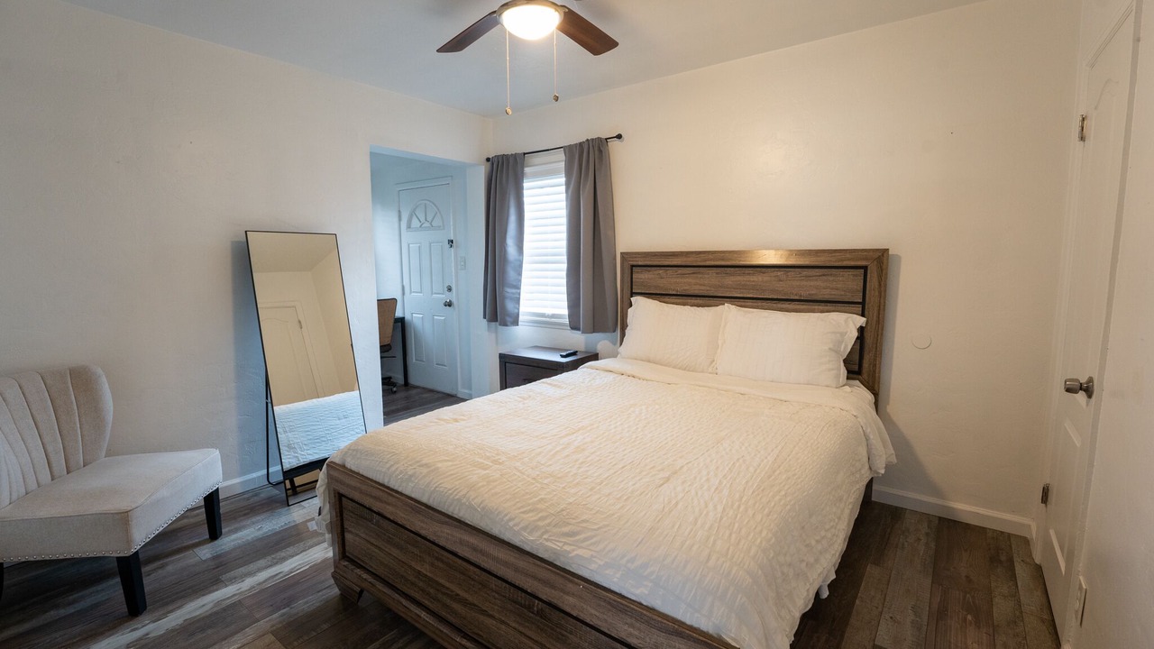 Photo of Bathroom in Gateway District