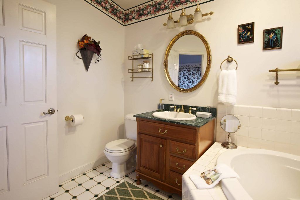 Photo of Bathroom in Julian