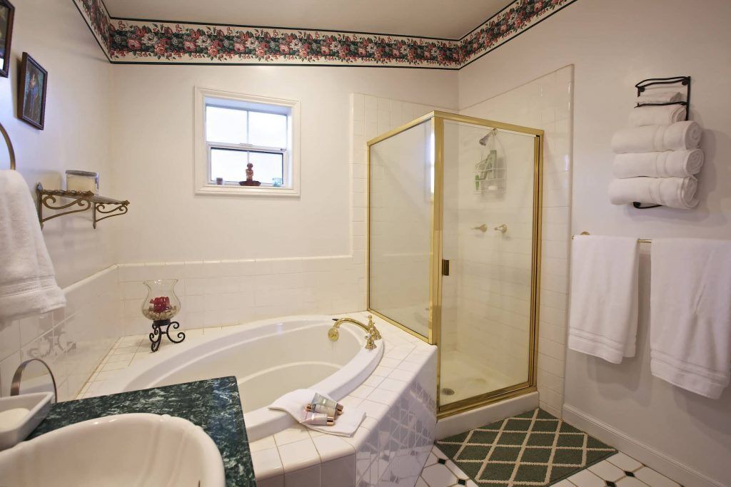 Photo of Bathroom in Julian