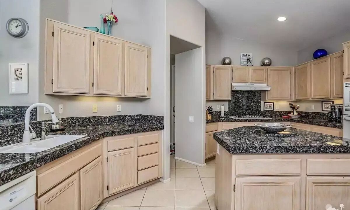 Photo of Kitchen in Cathedral City