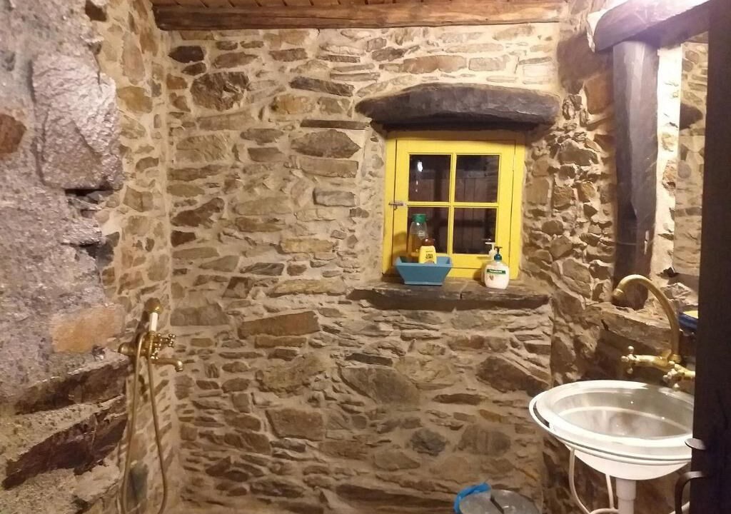 Photo of Bathroom in Lousa