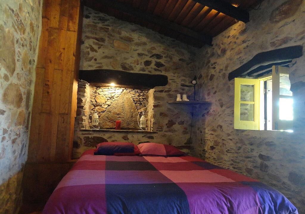 Photo of Bedroom in Lousa