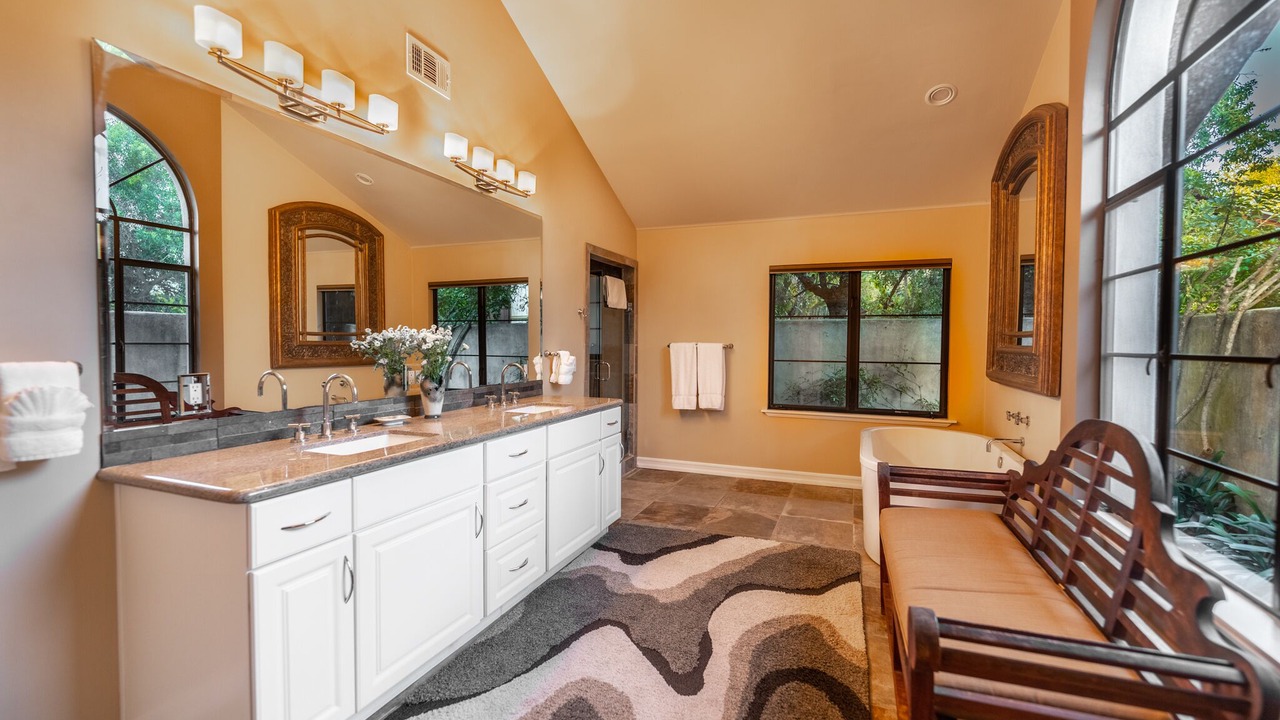 Photo of Bathroom in Campanil