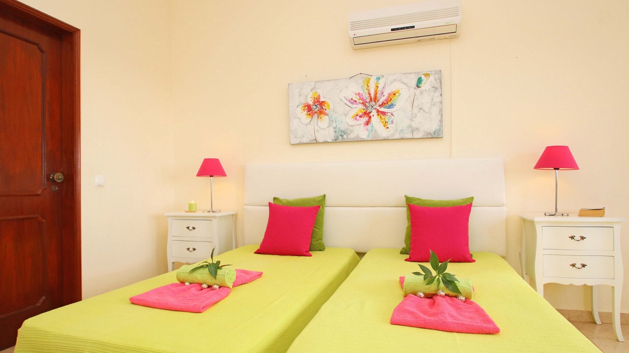 Photo of Bedroom in Vale de Parra
