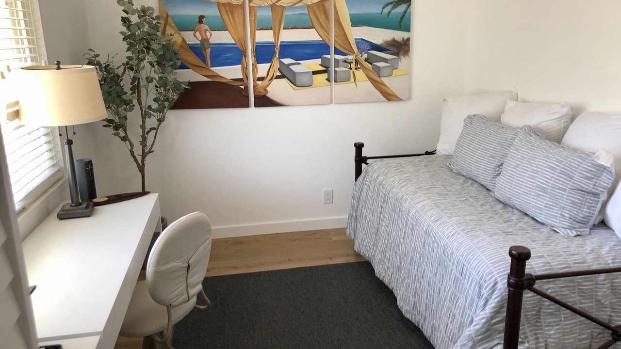 Photo of Bedroom in Alta Mesa