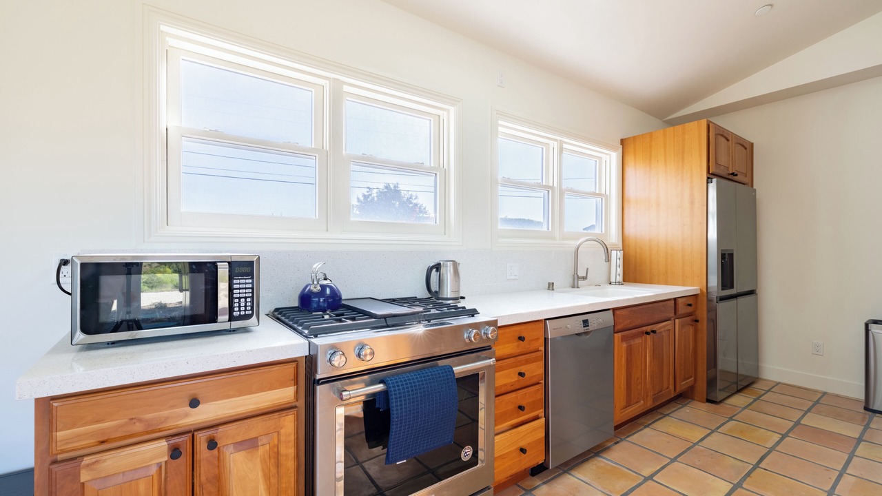 Photo of Kitchen in Central Malibu