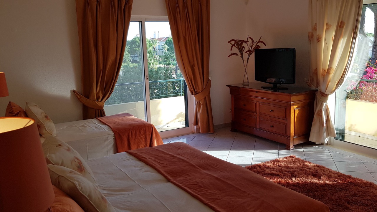 Photo of Bedroom in Quarteira