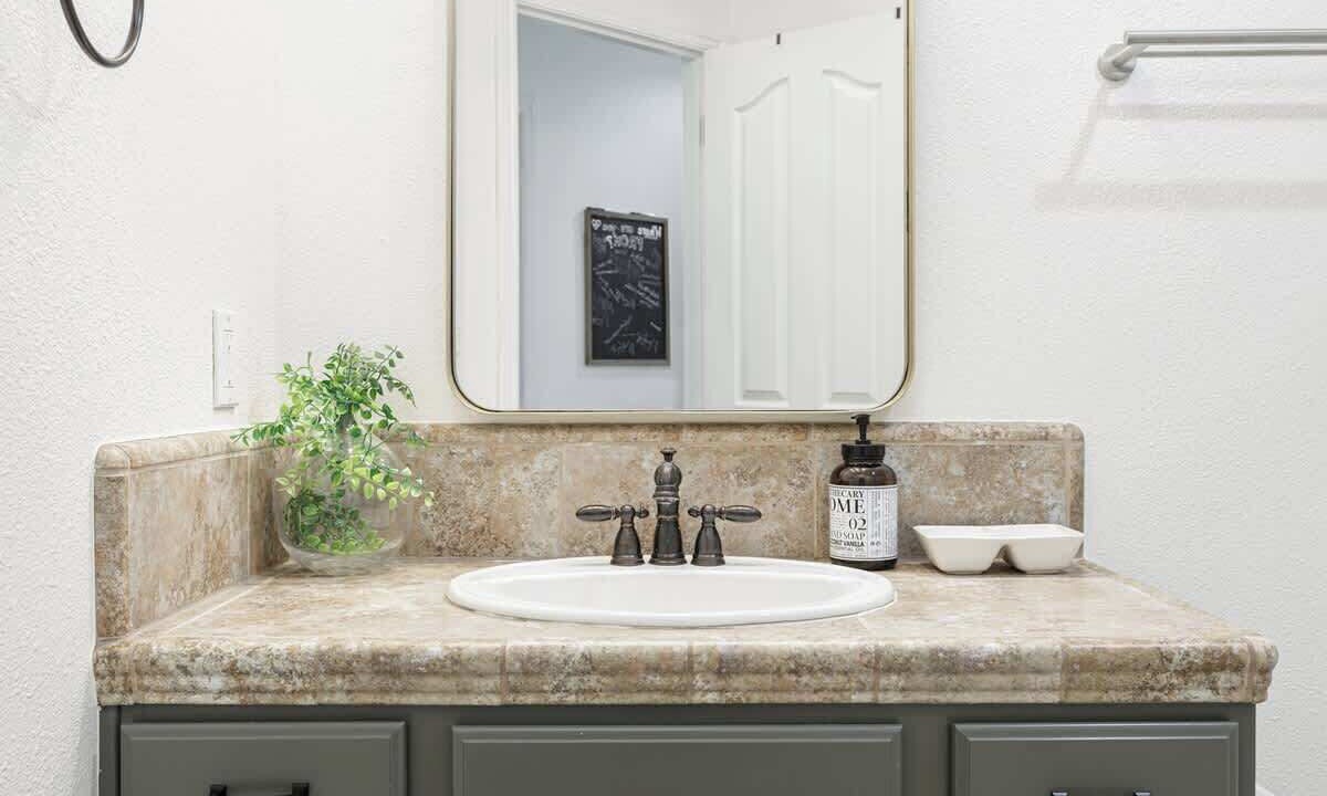 Photo of Bathroom in Tulare