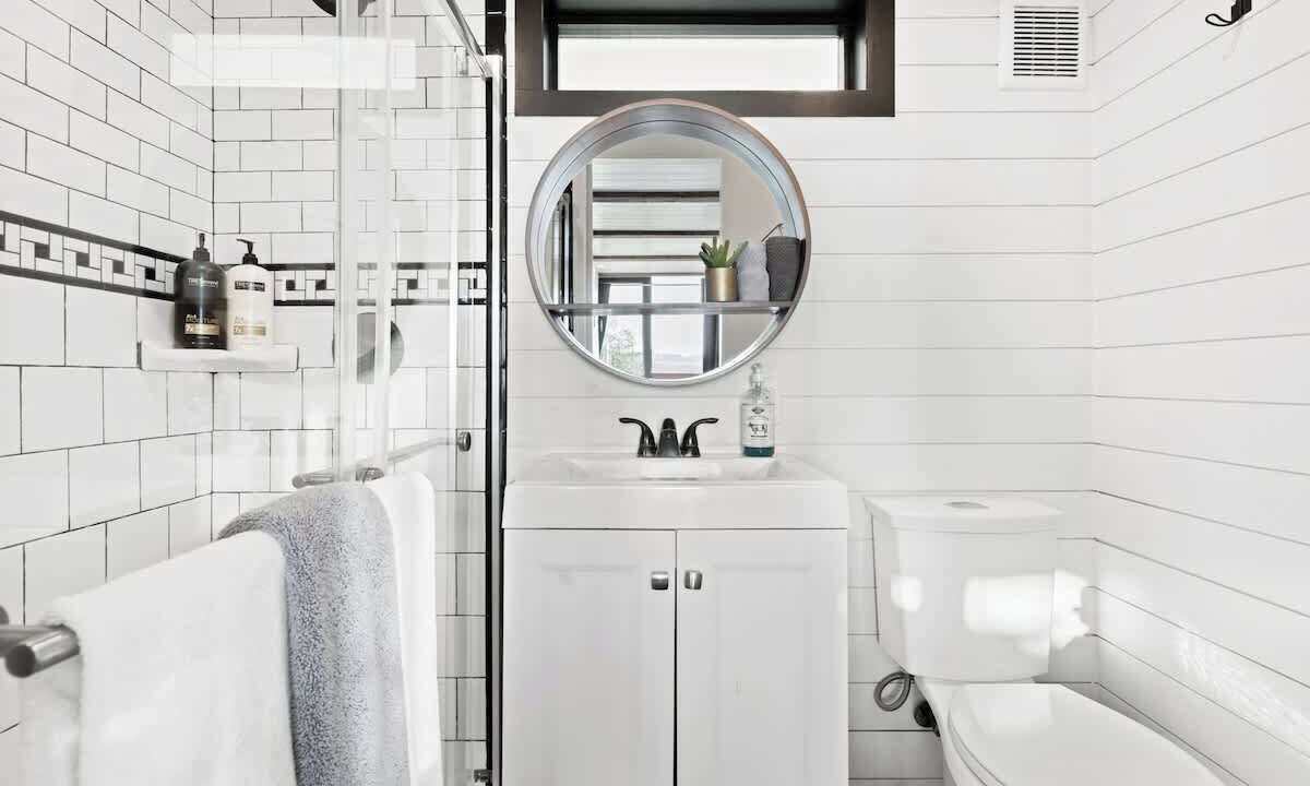 Photo of Bathroom in Tulare