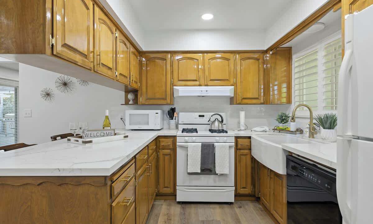 Photo of Kitchen in Hanford