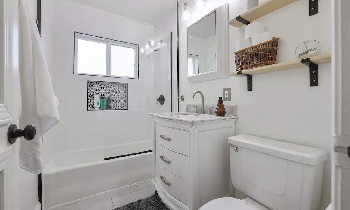 Photo of Bathroom in Tulare