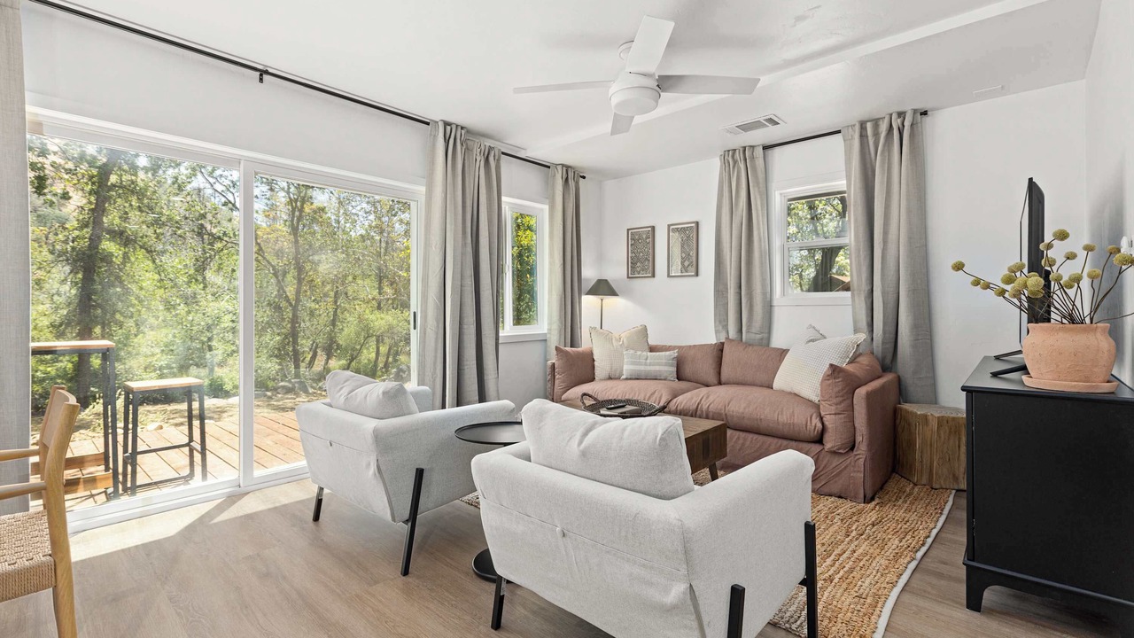 Photo of Livingroom in Three Rivers