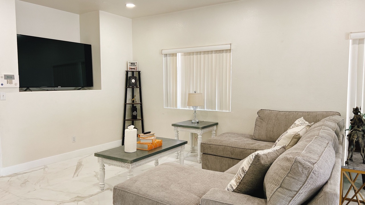 Photo of Livingroom in Spring Valley