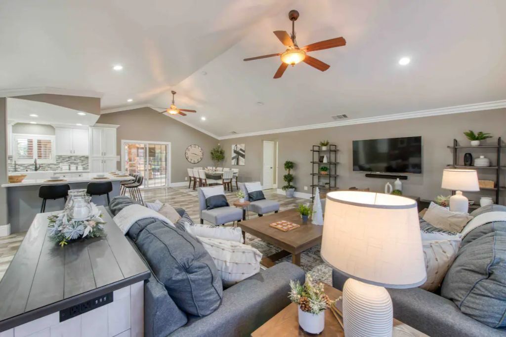 Photo of Livingroom in Reedley