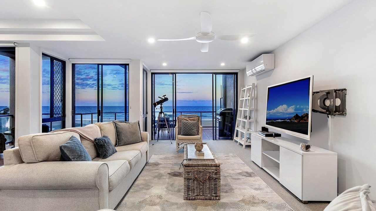 Photo of Livingroom in Mermaid Beach