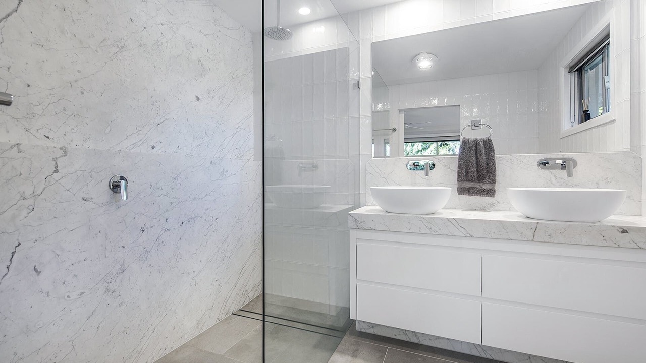 Photo of Bathroom in Mermaid Waters