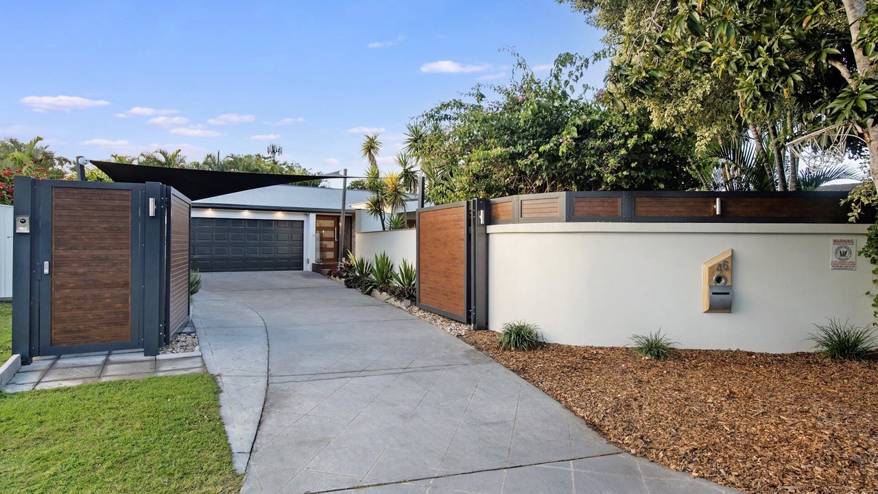 Photo of Outdoor in Mermaid Waters