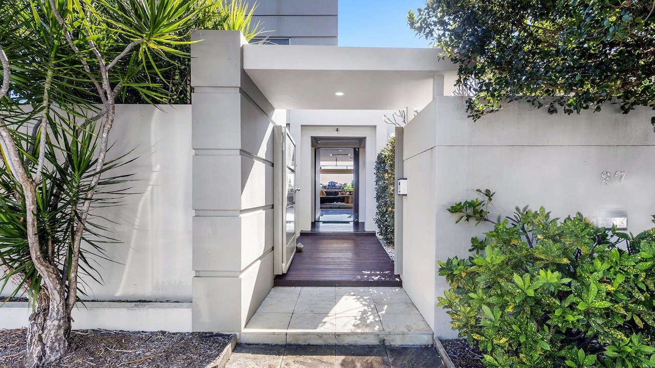 Photo of Outdoor in Broadbeach Waters
