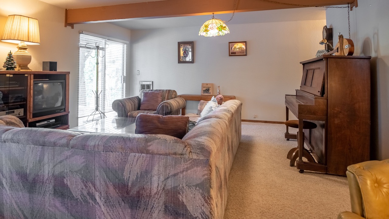 Photo of Livingroom in Camp Connell