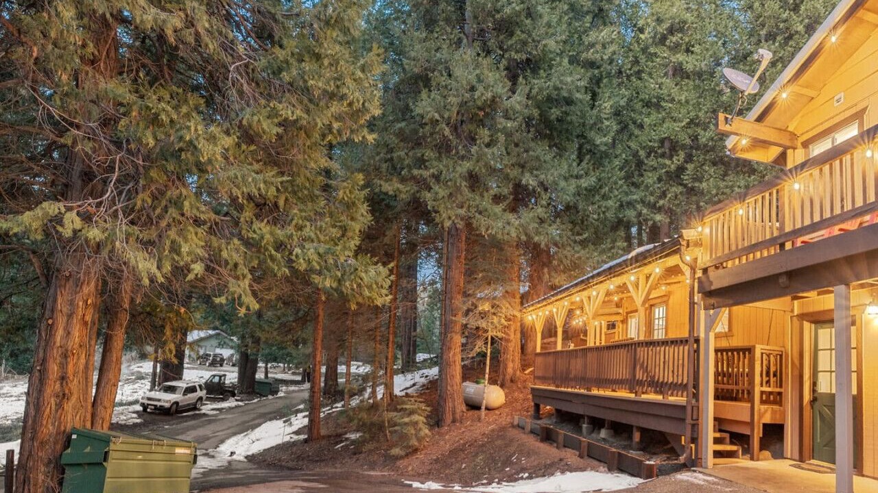 Photo of Outdoor in Sugar Pine