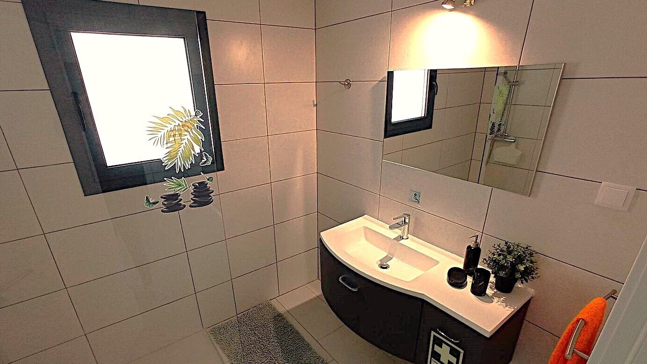 Photo of Bathroom in Aljezur