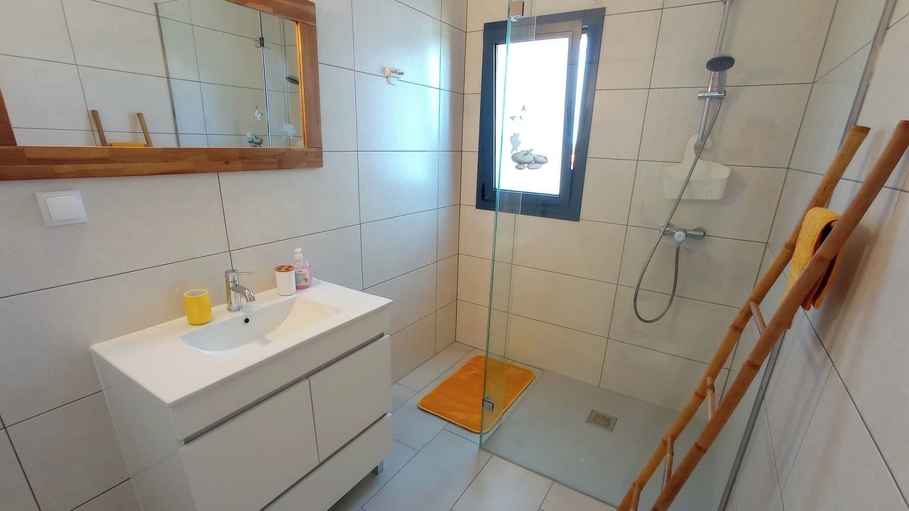 Photo of Bathroom in Aljezur