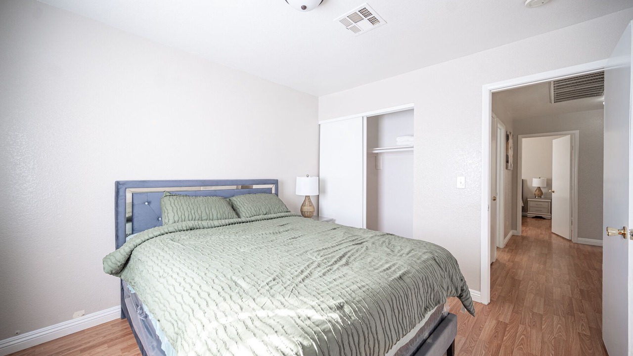 Photo of Bedroom in Sunrise Manor