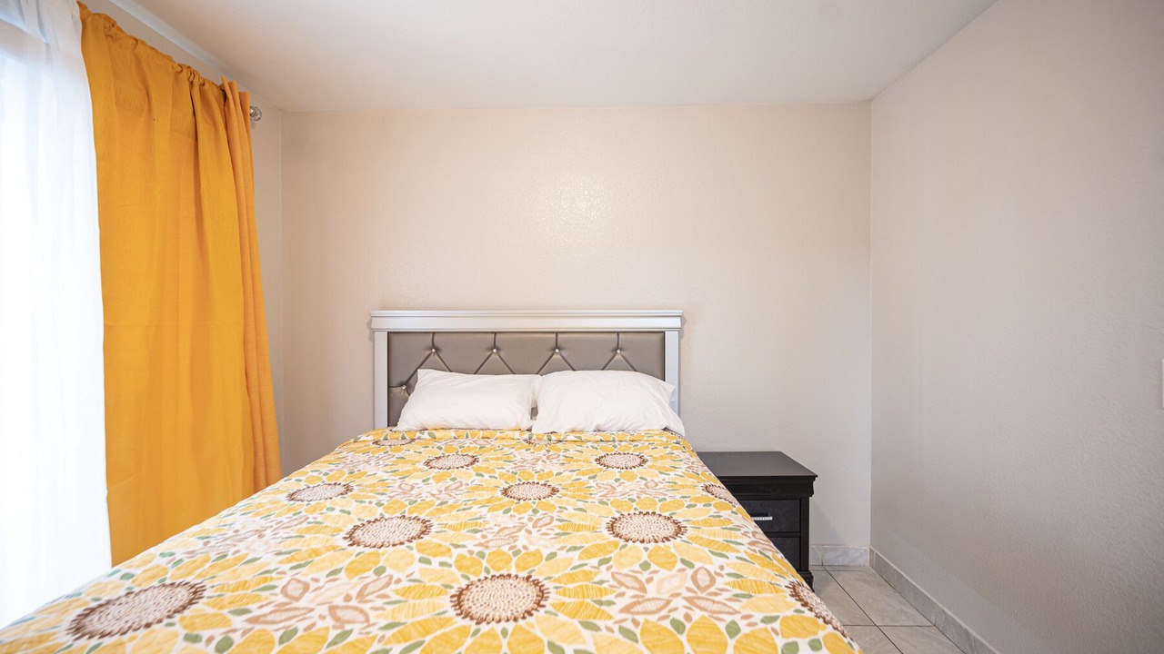 Photo of Bedroom in Sunrise Manor